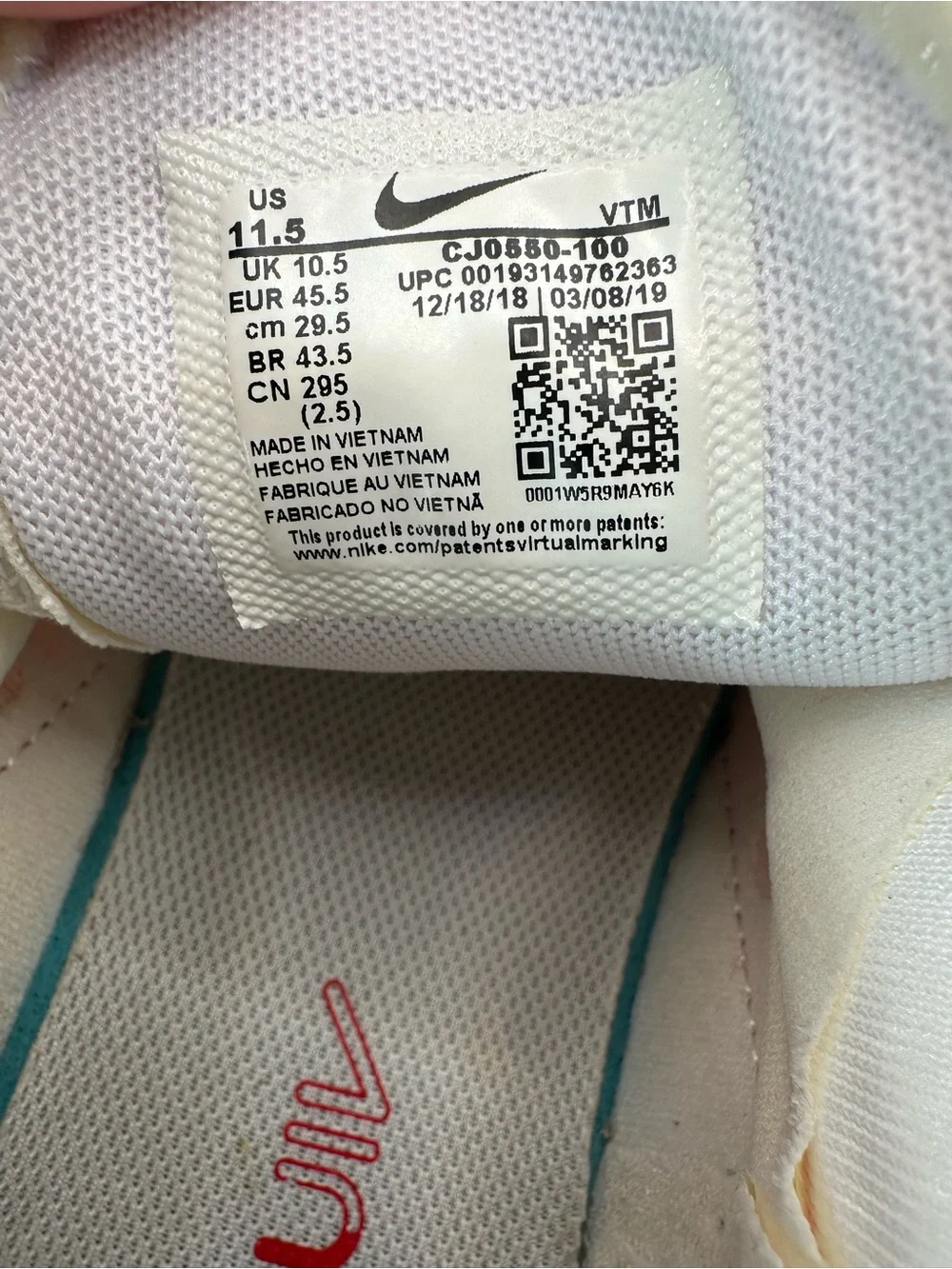 Nike Air Max 270 Men's White/Red Lightweight Athletic Shoes